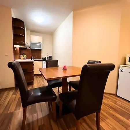 Apartment Peaceful Getaway @ Iglika Complex + Parking